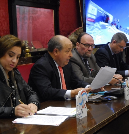 &copy;Ayto.Granada: EL RETORNO ECON�MICO DE LOS JUEGOS DE INVIERNO SE CIFRA EN SEIS MILLONES DE EUROS ENTRE HOTELES, CONTRATACIONES A EMPRESAS LOCALES Y GASTO DE LOS PARTICIPANTES